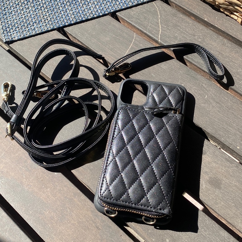 Lameeku black quilted leather iPhone 6S Plus case